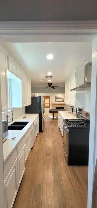 Newly Furnished Pool House Villa Los Angeles Dış mekan fotoğraf